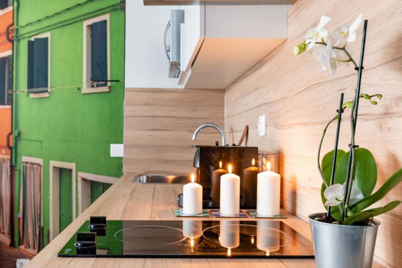 Color & Cosy Dardilly Apartment Exterior photo